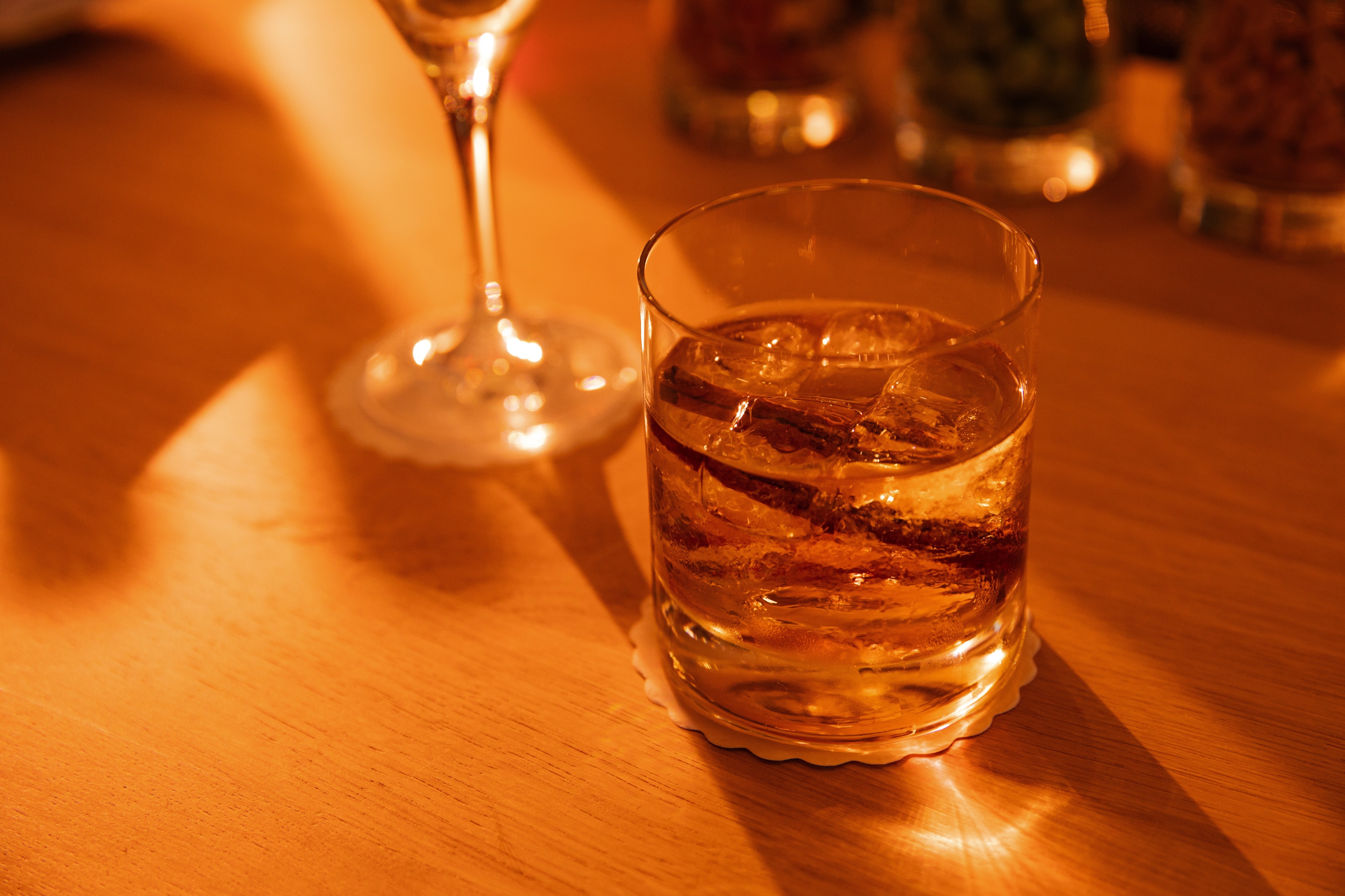 APT Solara - The Salon